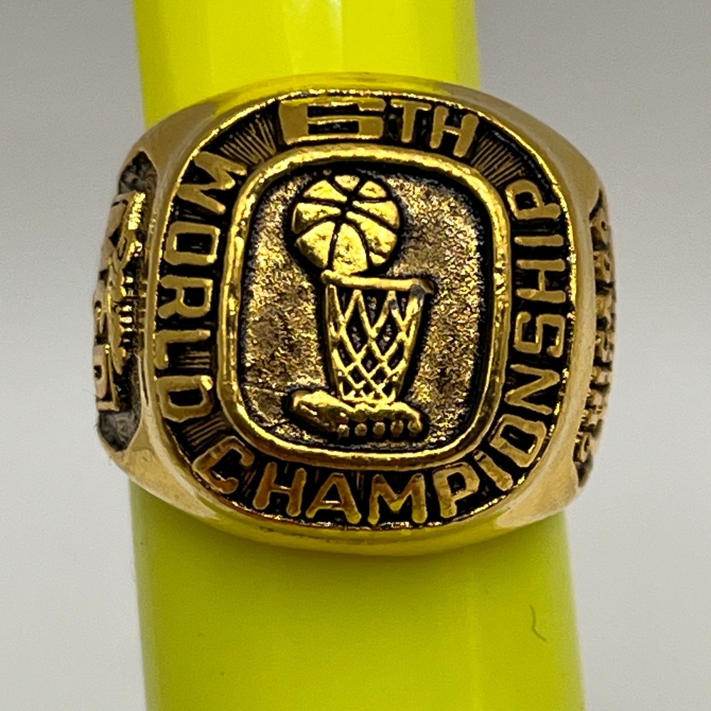 1998 CHICAGO BULLS BASKETBALL + MILLER MGD 6th WORLD CHAMPIONSHIP RING #1 FAN